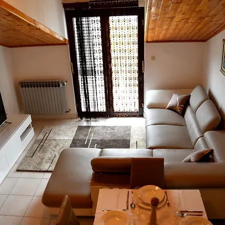 Mandaric Apartment