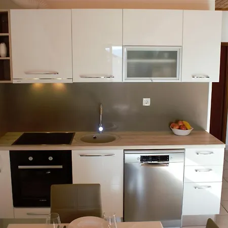 Apartment Mandaric Podstrana